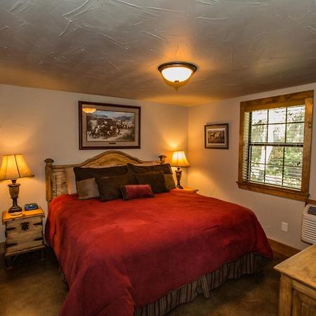 Nrs Event Center & Guest Ranch Hotel Decatur Eksteriør billede
